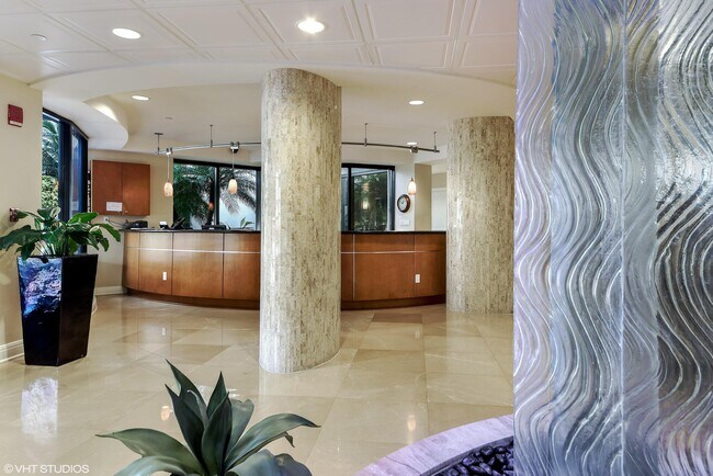 Building Photo - 3000 N Ocean Dr