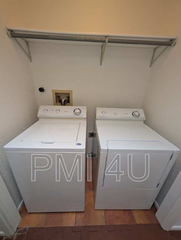 Building Photo - 2646 Floral Rd NW