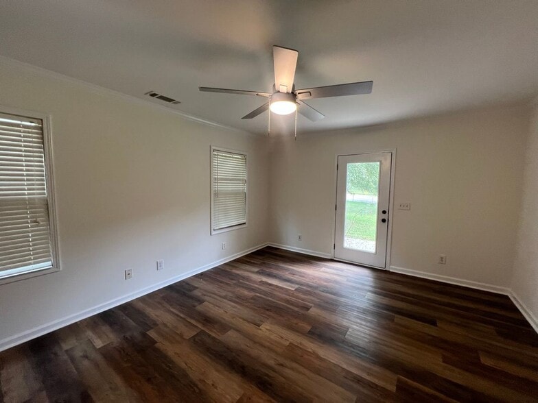 Building Photo - 8505 Bells Ferry Rd