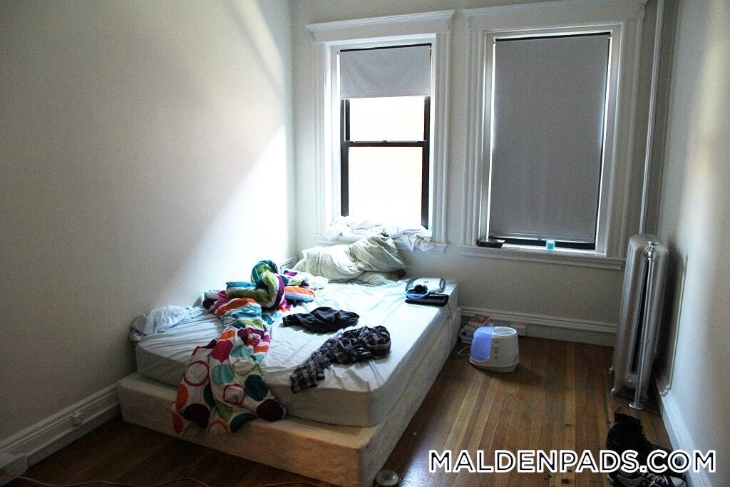 Building Photo - 17-19-19 Washington St S