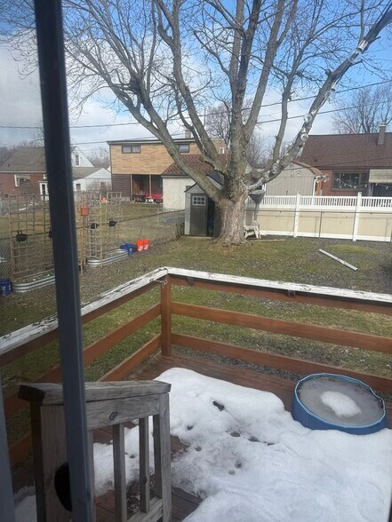 Building Photo - 26 Pinevale Ct