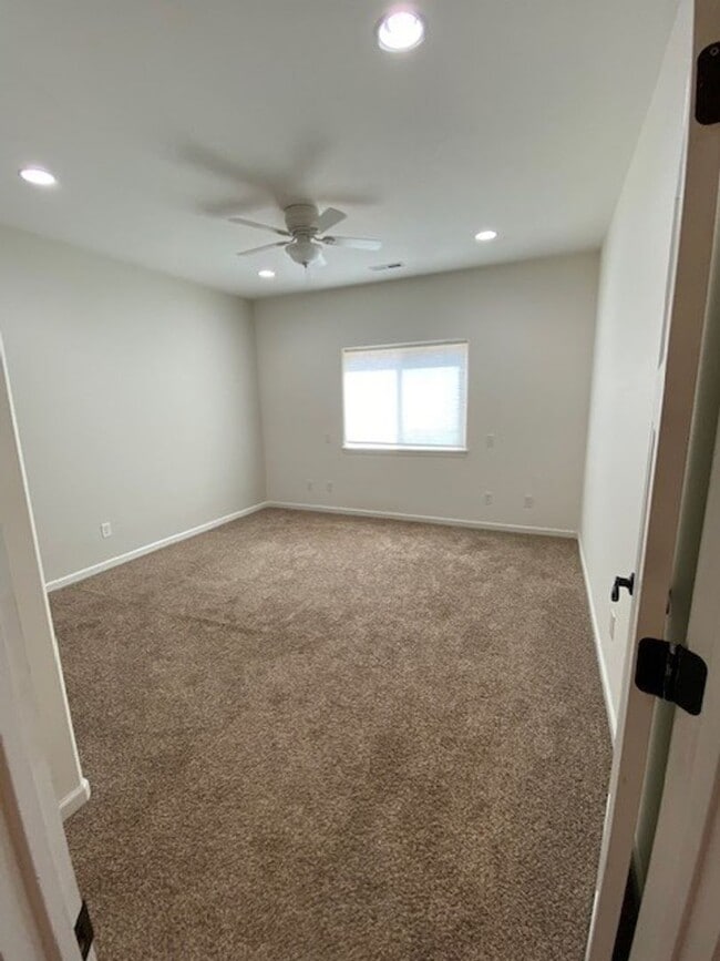 Building Photo - COMING MID-AUGUST Don't miss out on this Charming 3-Bedroom Ranch Home in Crystal Springs – Battl...