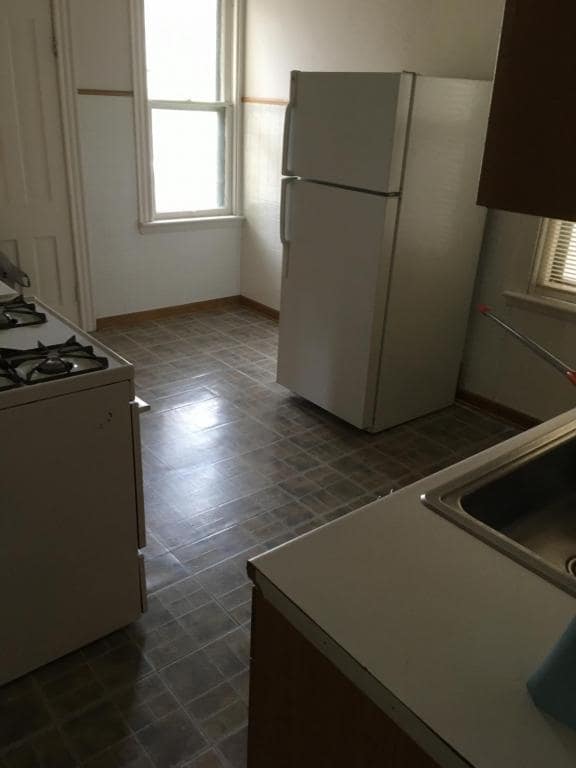 Building Photo - 3277 N Bartlett Ave