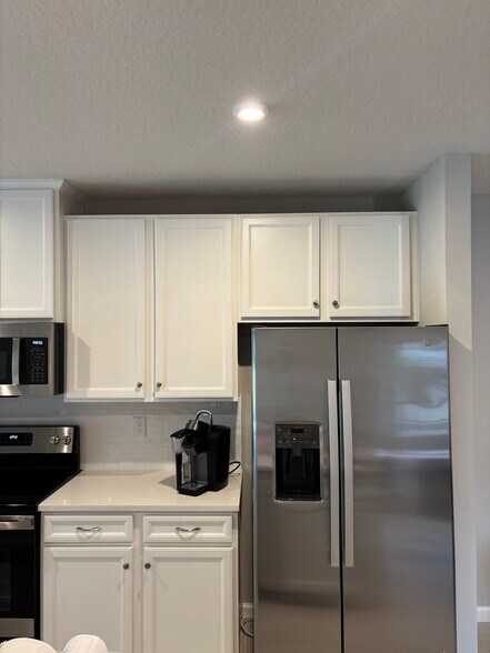 Building Photo - 516 Voltaire Dr