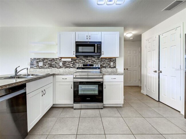 Building Photo - 5442 Guidepost Terrace
