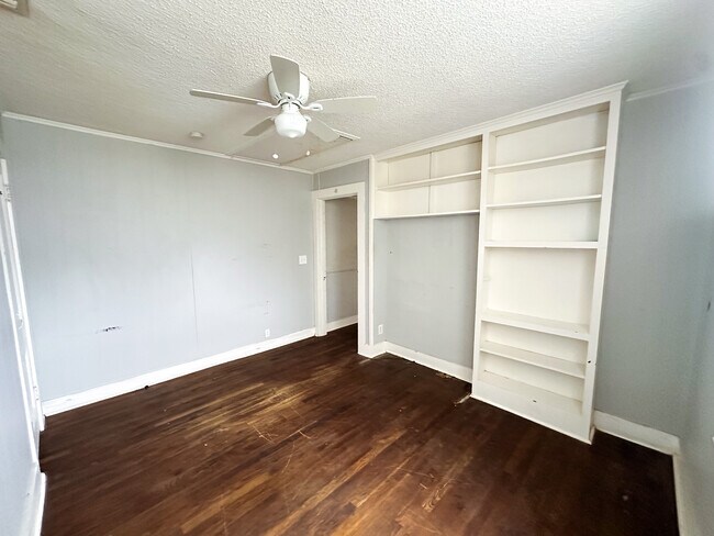 Building Photo - 1912 20th St