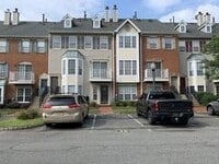 Building Photo - 42 Cypress St
