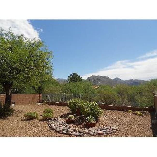 Building Photo - Sabino Canyon Furnished Vacation Home