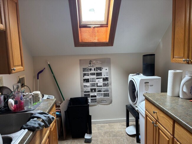 Building Photo - 41 Whipple St