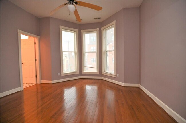 Building Photo - 916 N ALABAMA St