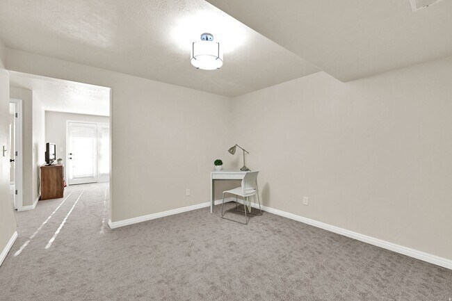 Building Photo - 14848 Ox Cart Ln
