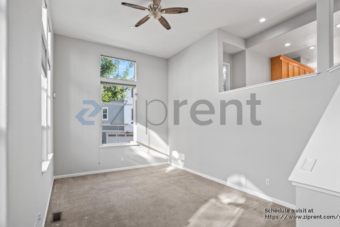 Building Photo - 18404 Emerald Ln