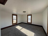 Building Photo - 923 Pierce Ave