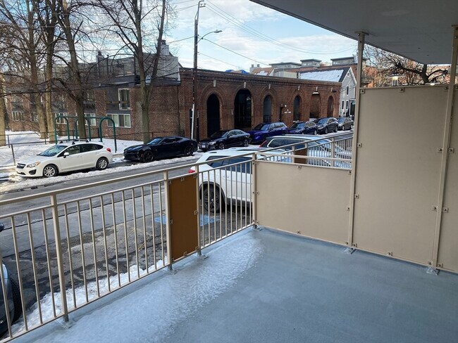 Building Photo - 295 Harvard St