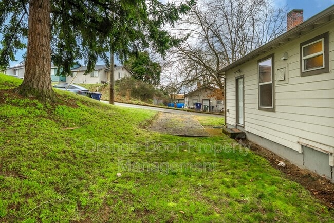 Building Photo - 51 S Arizona Ave