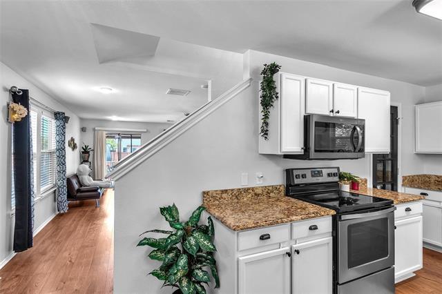 Building Photo - 7101 Wind Row Dr