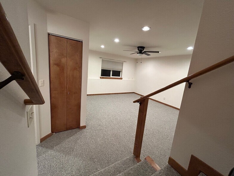 Building Photo - 70 Gila Dr