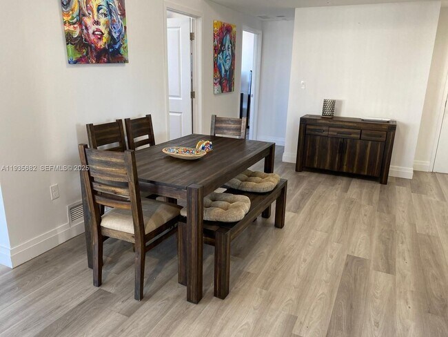 Building Photo - 601 NE 23rd St