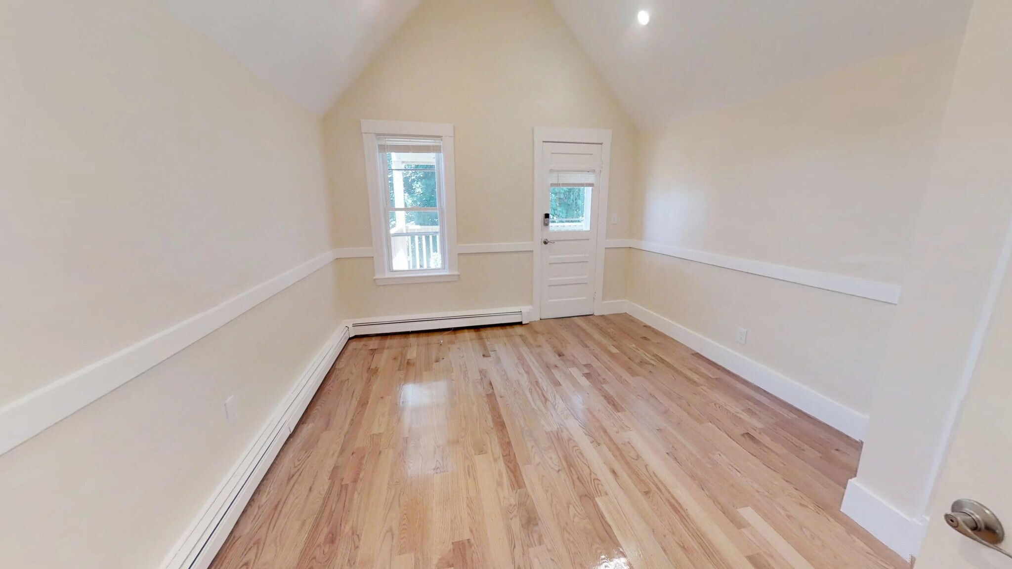 Building Photo - 17 Dow St