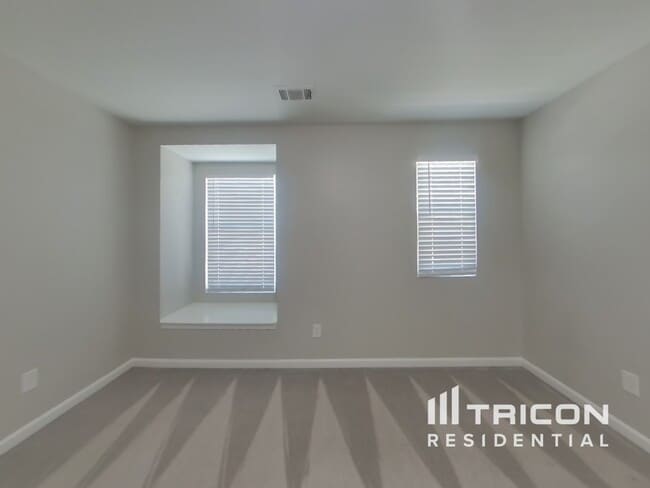 Building Photo - 2790 Alix Way