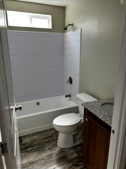 Building Photo - 2959 Portsmouth Dr