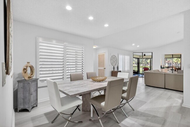 Building Photo - 15314 Strathearn Dr