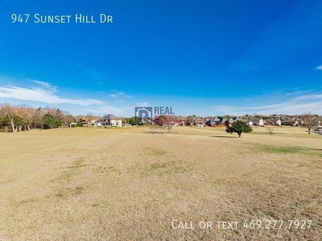 Building Photo - 947 Sunset Hill Dr