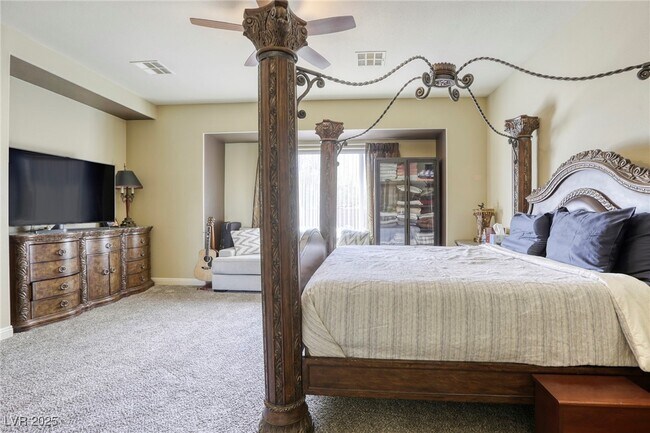 Building Photo - 7286 Mt Kearsarge St