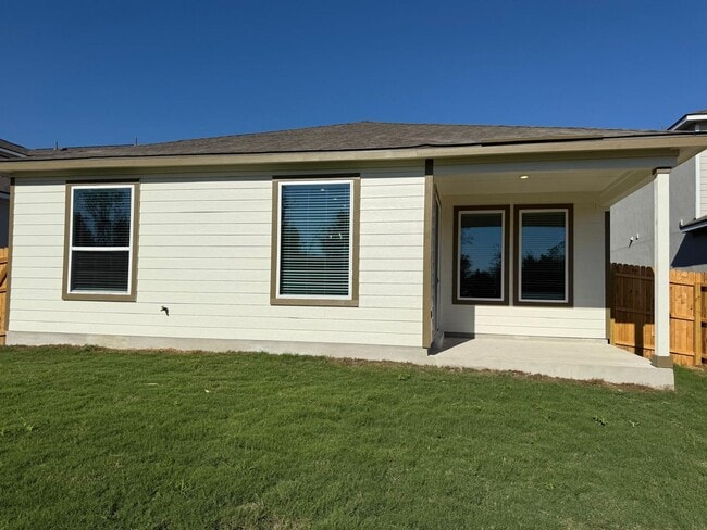 Building Photo - Newly Built Never Been Lived In