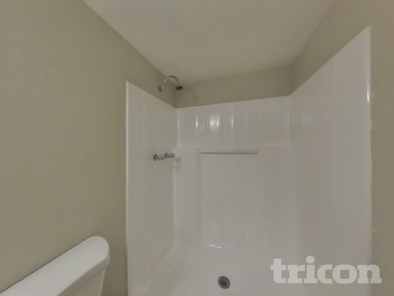 Building Photo - 904 W Yale Dr