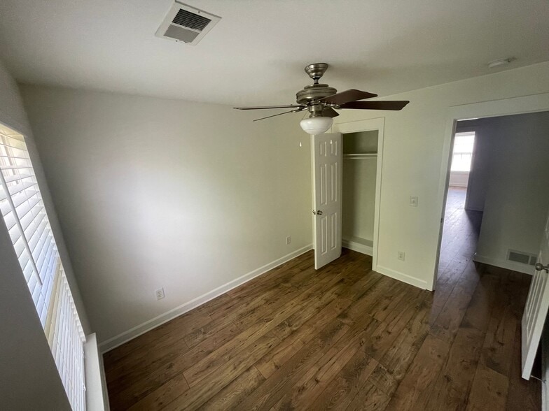 Building Photo - 7706 Porter House Dr