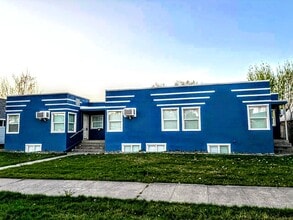 Building Photo - SEPTEMBER RENT FREE!