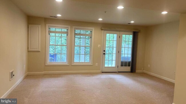 Building Photo - 3514 Tabard Ln