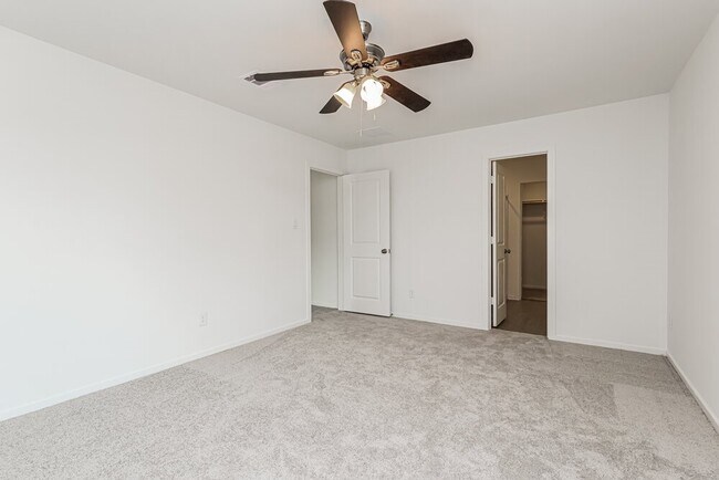 Building Photo - 1718 Lofty Cedar Ct