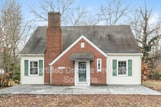 Building Photo - 1252 Brookwood Dr