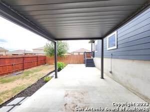 Building Photo - 1616 Tree Run