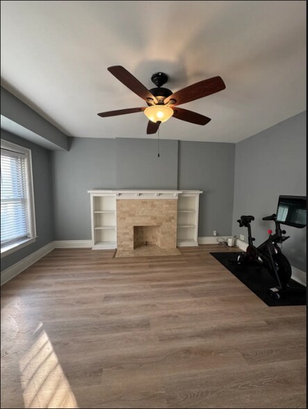 Building Photo - 4354 W Washington Blvd