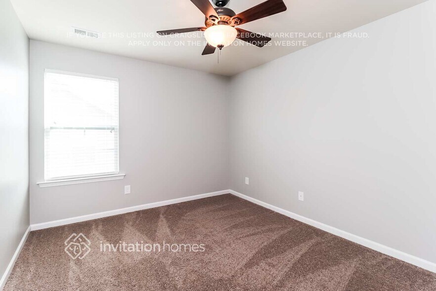 Building Photo - 111 Rainberry Dr