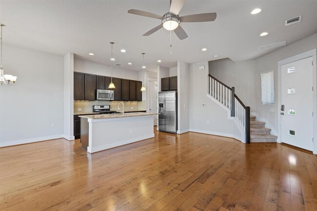Building Photo - 9301 Cardinals Nest Ln