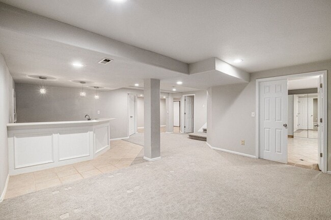 Building Photo - Available NOW!! SFH in Valley Traditions Littleton CO!