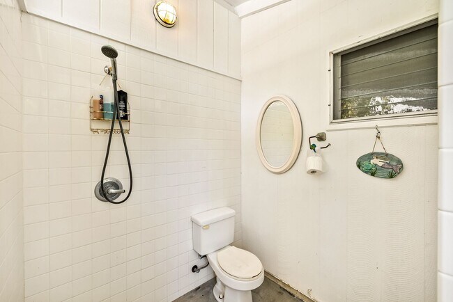 Building Photo - Fully Furnished Home in the Heart of Lanikai