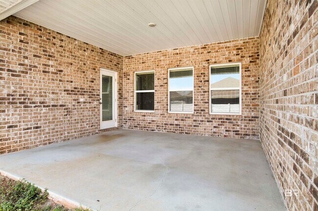 Building Photo - 24847 Smarty Jones Cir