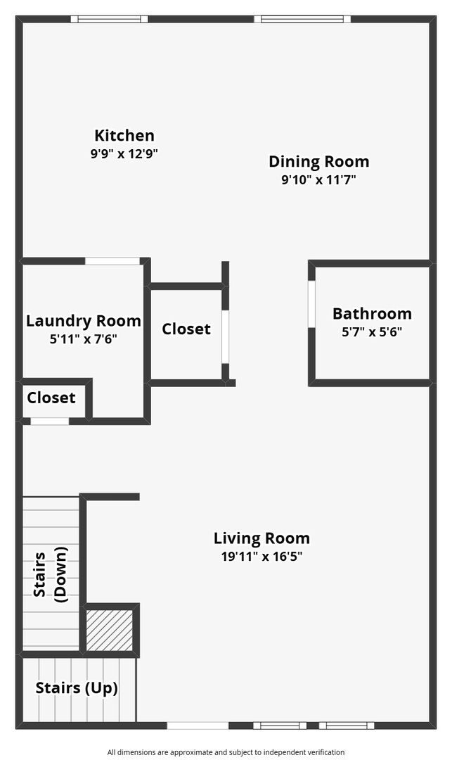 Building Photo - Modern 3-Story Townhome in Bay Park – 3BR/3.5BA with Pool, Balcony & In-Unit Laundry