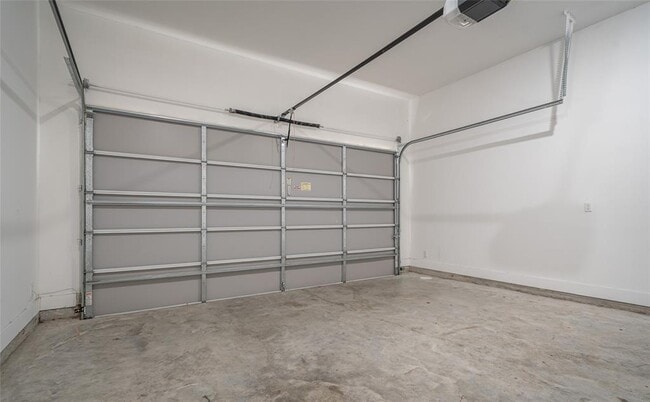 Building Photo - 5405 Iconic Ln