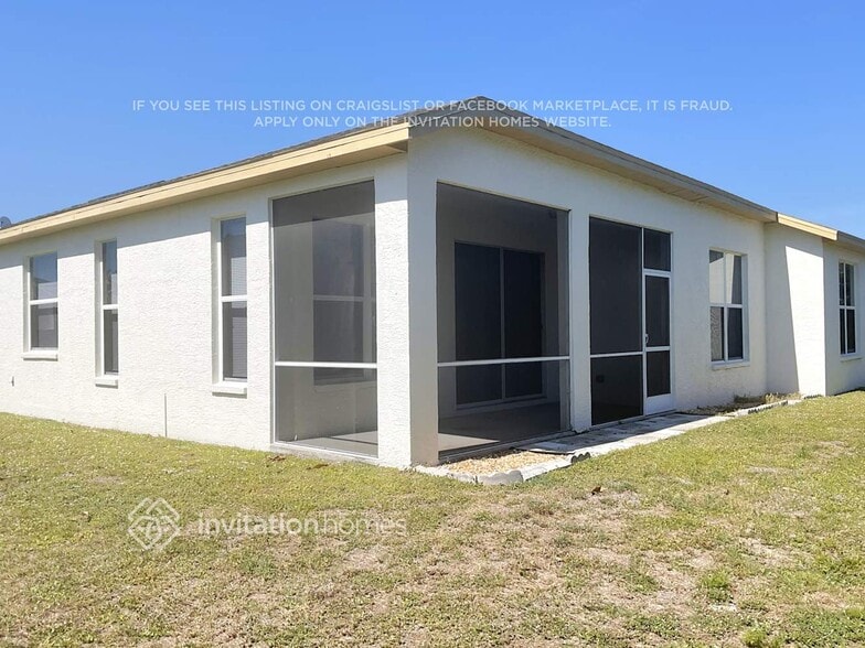 Building Photo - 135 41st Cir E