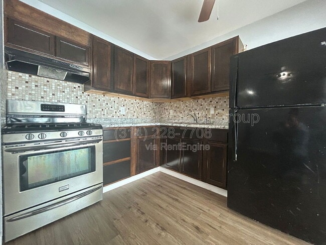 Building Photo - 10412 Prince Dr