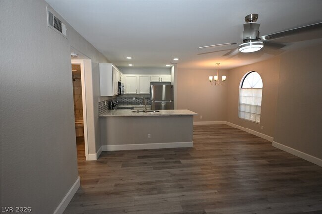 Building Photo - 2968 Juniper Hills Blvd