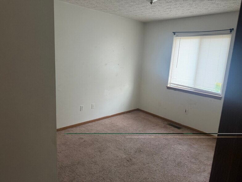 Building Photo - 1254 Wyley Ave
