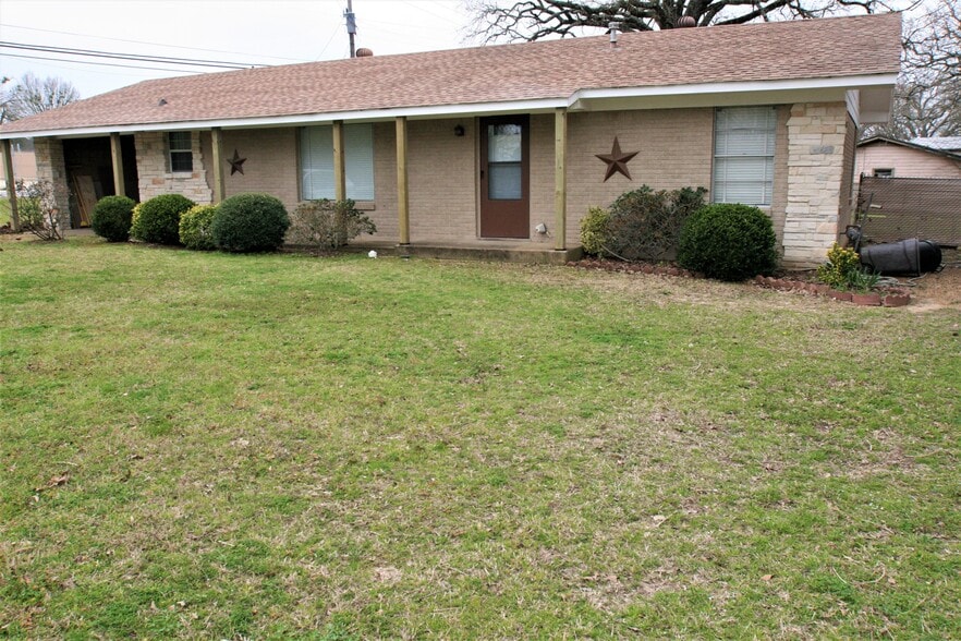 front of house - 503 Hilliard Dr