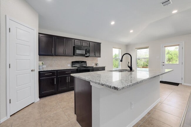 Building Photo - 21604 Pope Dr